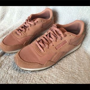 Reebok Ortholite coral pink shoes